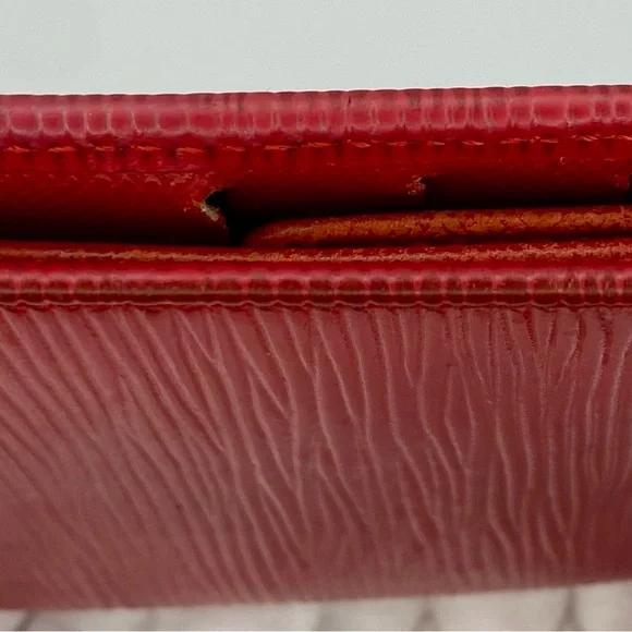 Louis Vuitton Red Leather Epi Textured Wallet - Picture 12 of 15